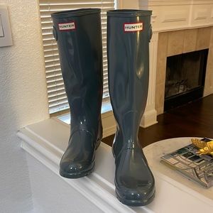 Hunter rain boots- original tall
